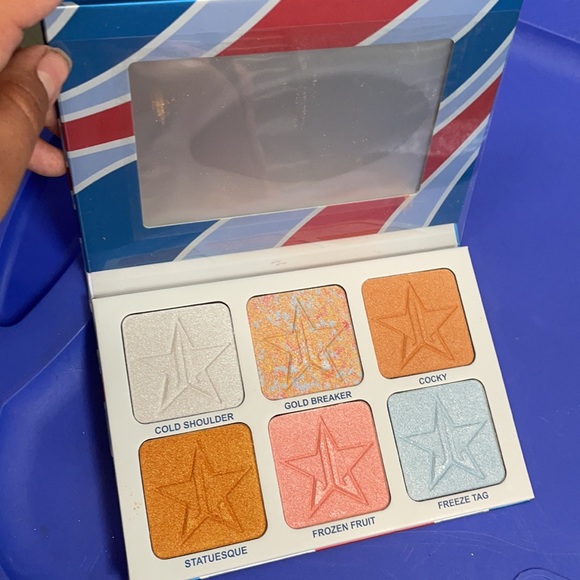 Jeffree star brain ๐ง freeze ๐ฅถ palette - Picture 2 of 3